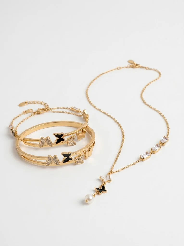 Elegant Pearl and Crystal Necklace & Bracelet Set for Women | ARILHA detail view 2